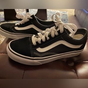 Black Vans womens size 6/mens size 4.5